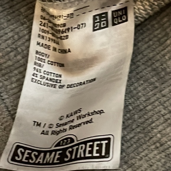 KAWS x Uniqlo x Sesame Street XX Hoodie, Size XS, US Womens, Gray, Preowned - Picture 10 of 12